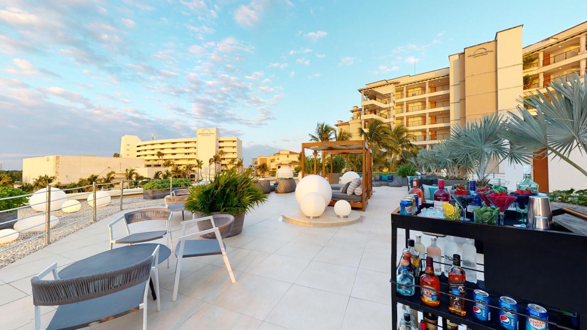 Royal Select At Grand Park Royal Cancun (Adults Only) エクステリア 写真