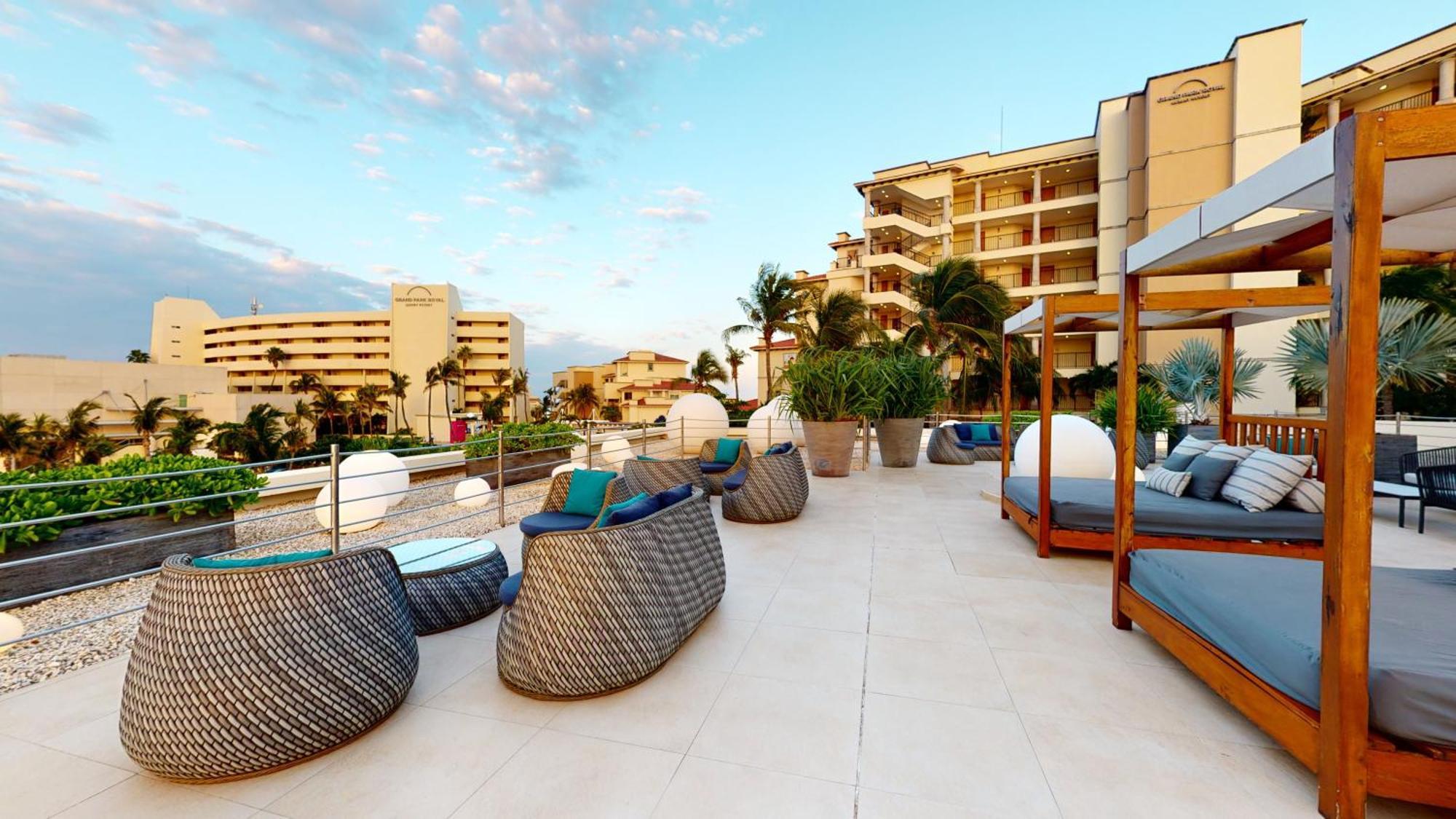 Royal Select At Grand Park Royal Cancun (Adults Only) エクステリア 写真